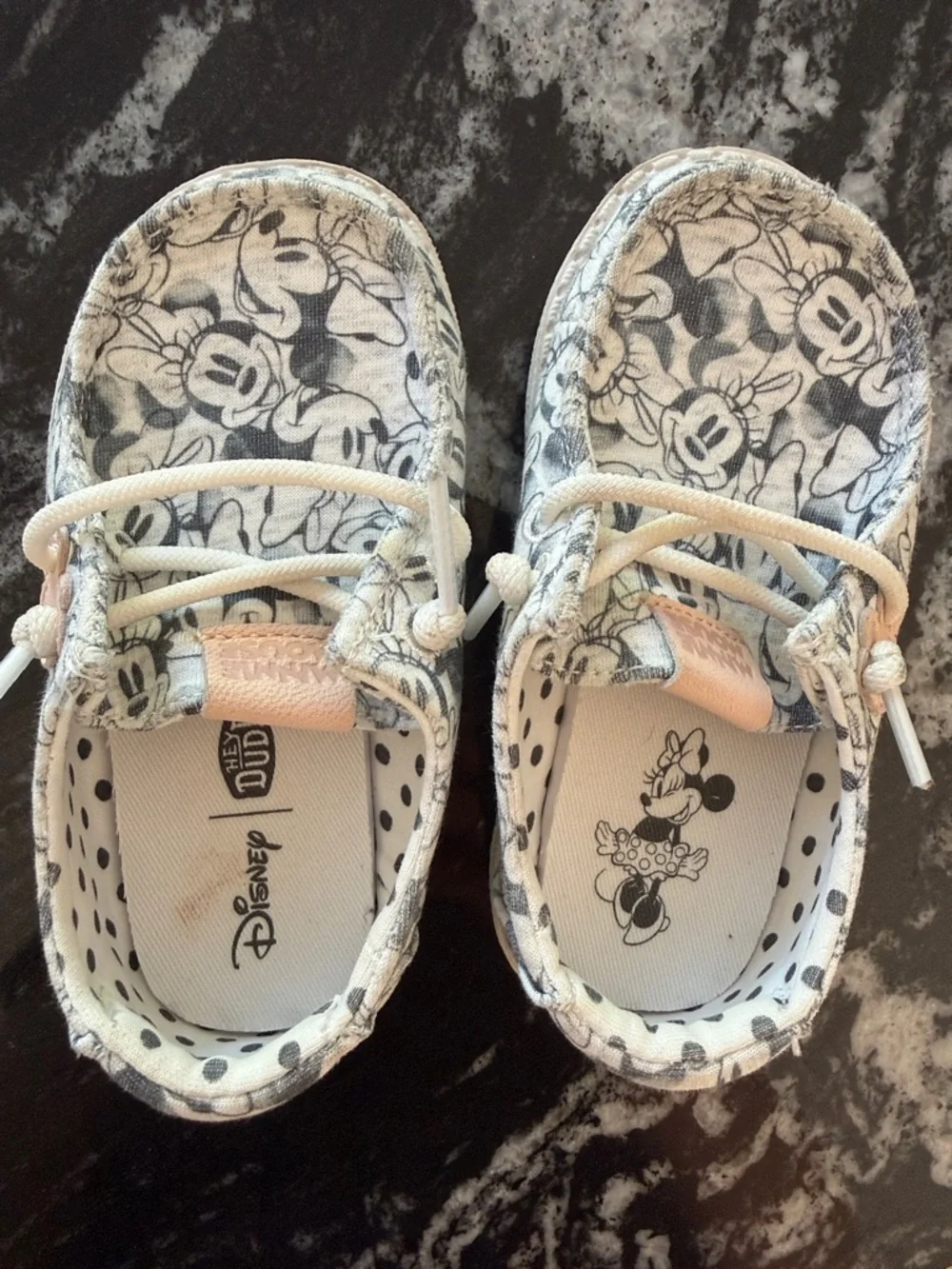 Minnie Mouse hey dude loafers for toddler girl in black and white - Picture 2 of 9